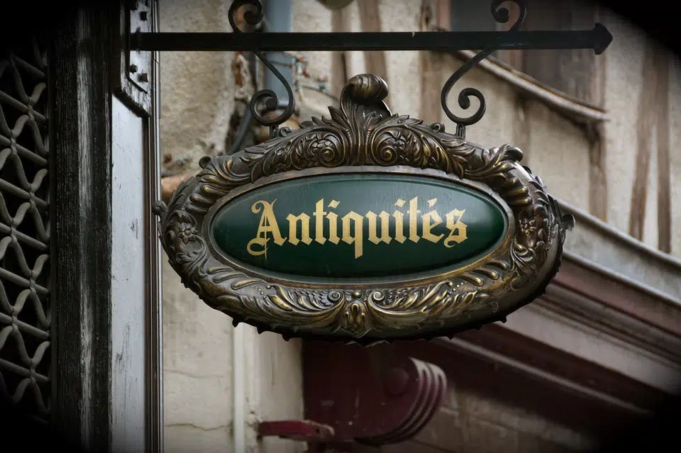 Boutique Antiquités - Décorations